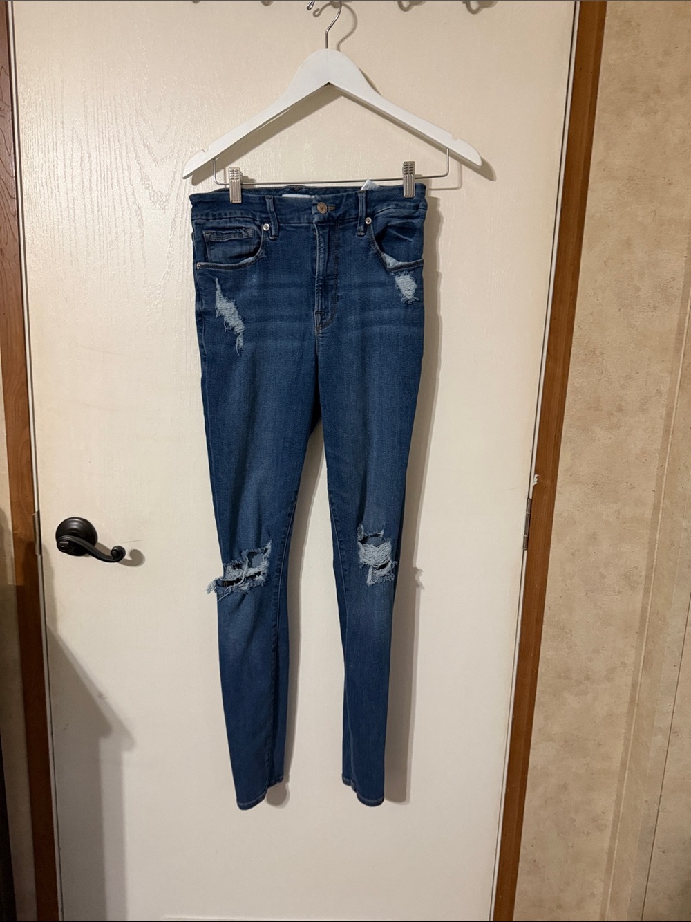 Good American Dark Blue Distressed Skinny Jeans